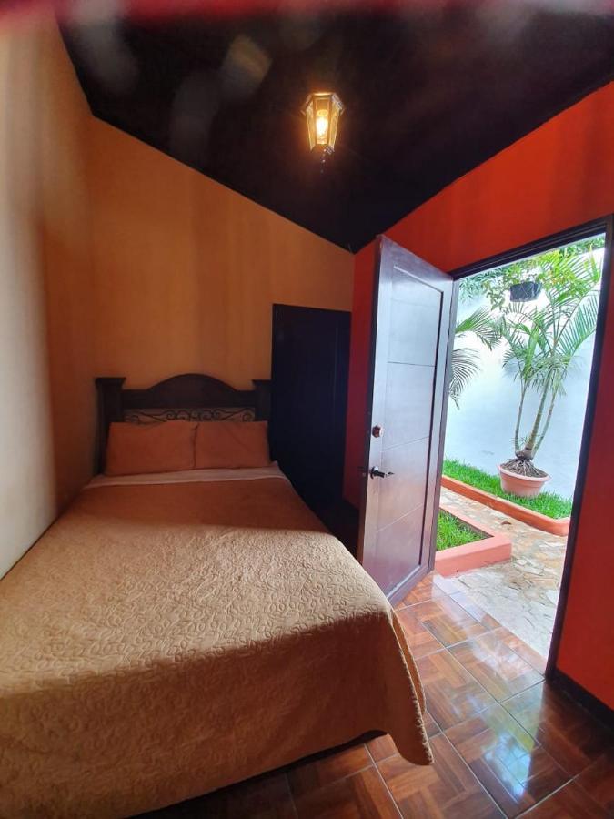 Hotel San Judas Tadeo Garden Antigua Екстериор снимка