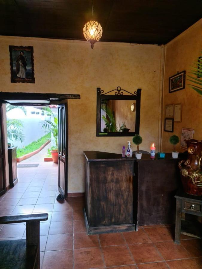 Hotel San Judas Tadeo Garden Antigua Екстериор снимка