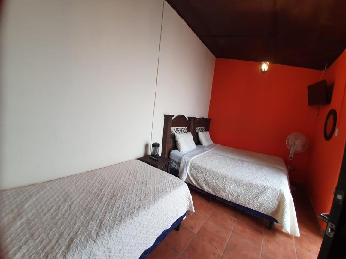 Hotel San Judas Tadeo Garden Antigua Екстериор снимка